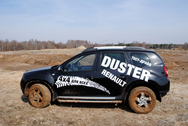 Renault Duster вид сбоку