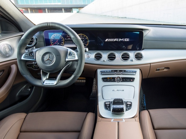 Mercedes-Benz E-класс AMG седан фото